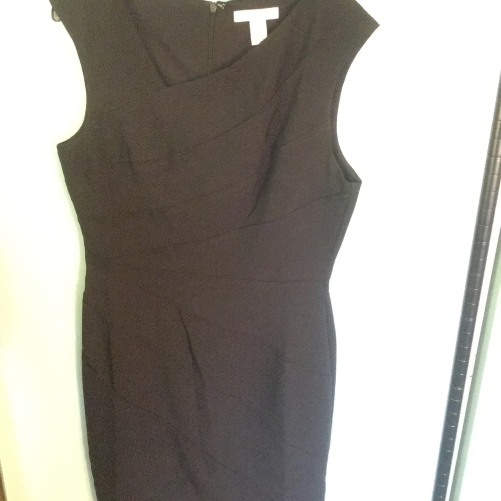 Black dress - Picture 2 of 3